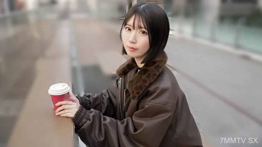 SIRO-5696 Model-level slutty body is too erotic! First time with sister's friend! Male experience is a one-night stand! Men can't resist this slutty style and keep giving in?! Check out these unconsciously slutty girls! 【First Shoot】Apply for AV
