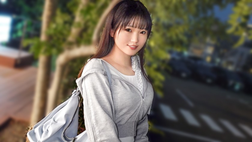 SIRO-5719 A Precocious Girl Who Likes Older Men. She Gets Turned On Being Surrounded By Middle-aged Men In A Porn Theater. She Orgasms If You Touch Her Pussy, She Orgasms If She Moves Her Hips—her Whole Body Is An Erogenous Zone! [Debut Shoot] Applied Onl